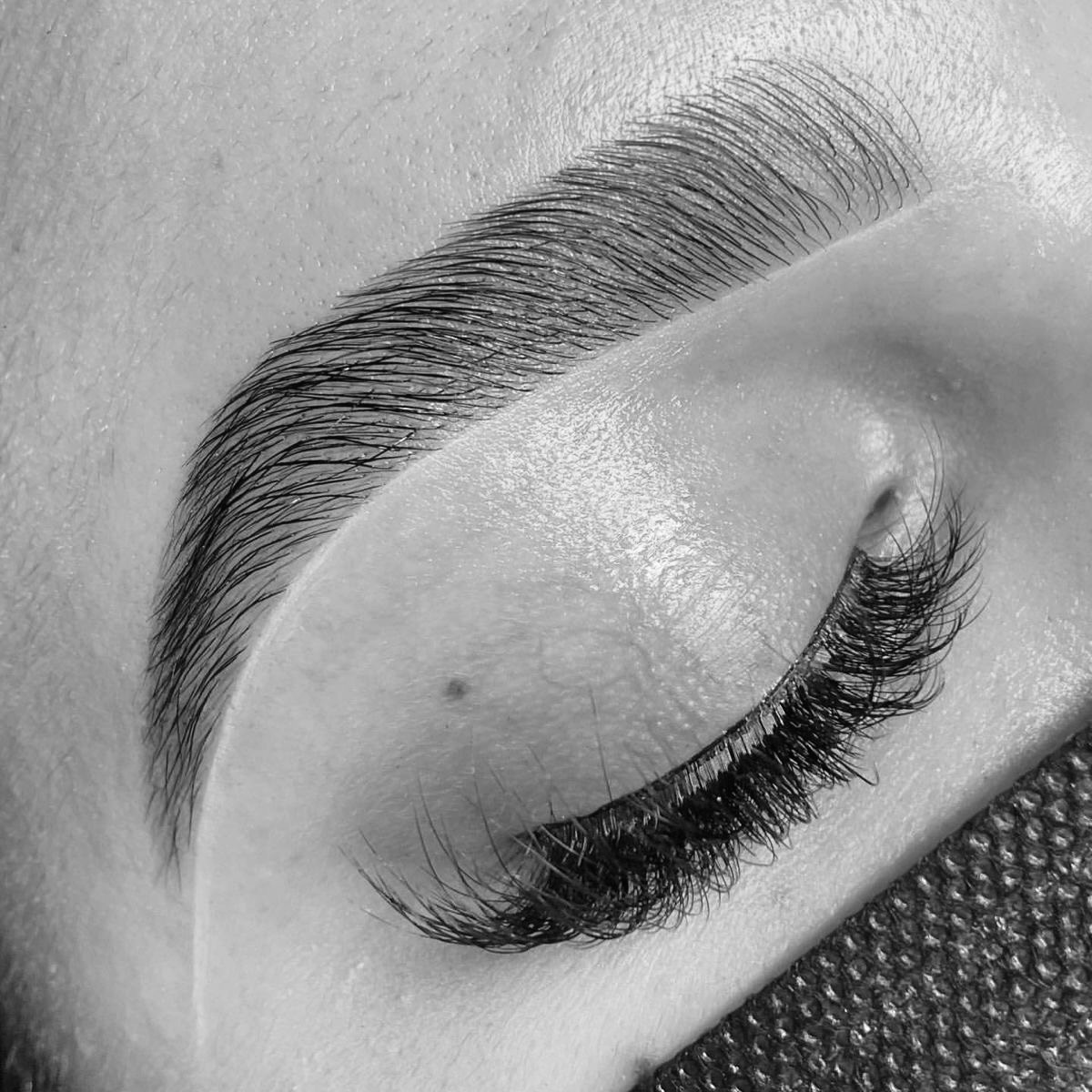 BROW LAMINATION