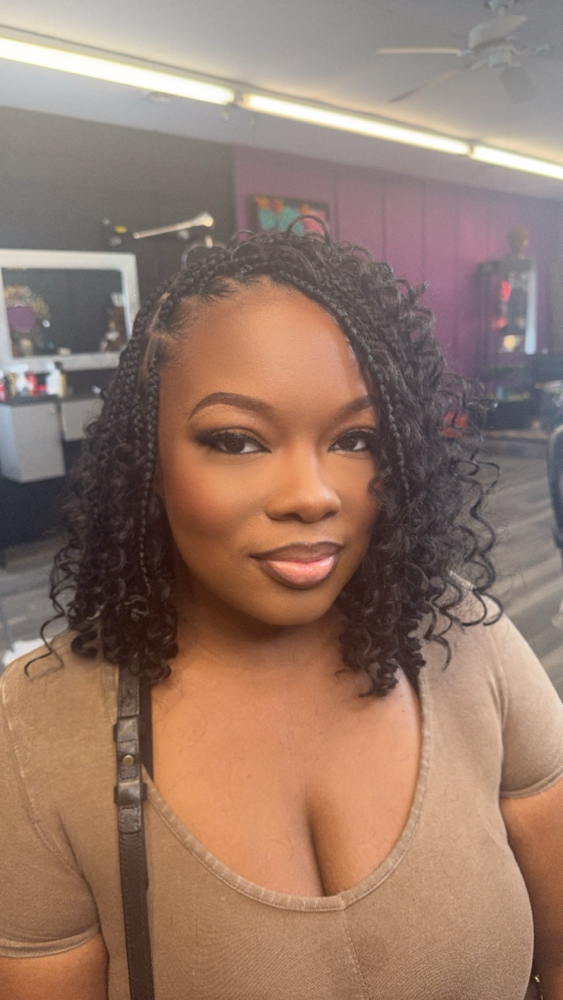 Smedium Boho Knotless Bob