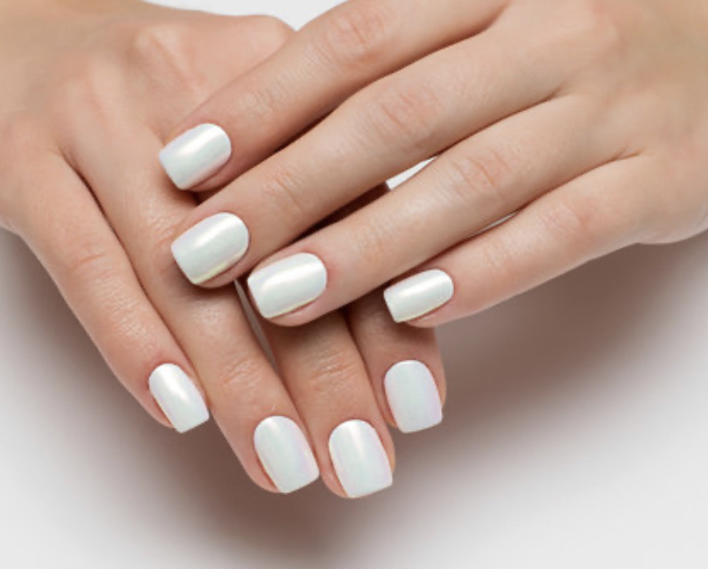 Overlay (acrylic on natural nails)