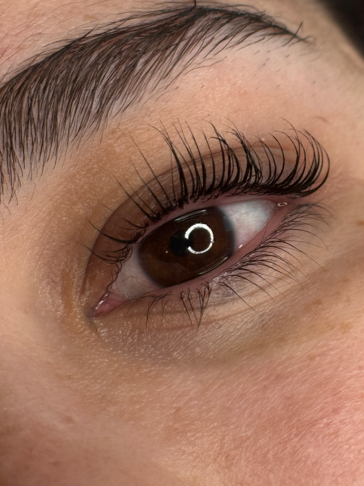 Lash Lift And Tint