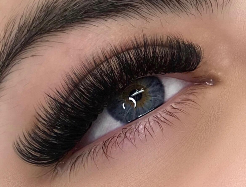 Mega Volume Eyelashes
