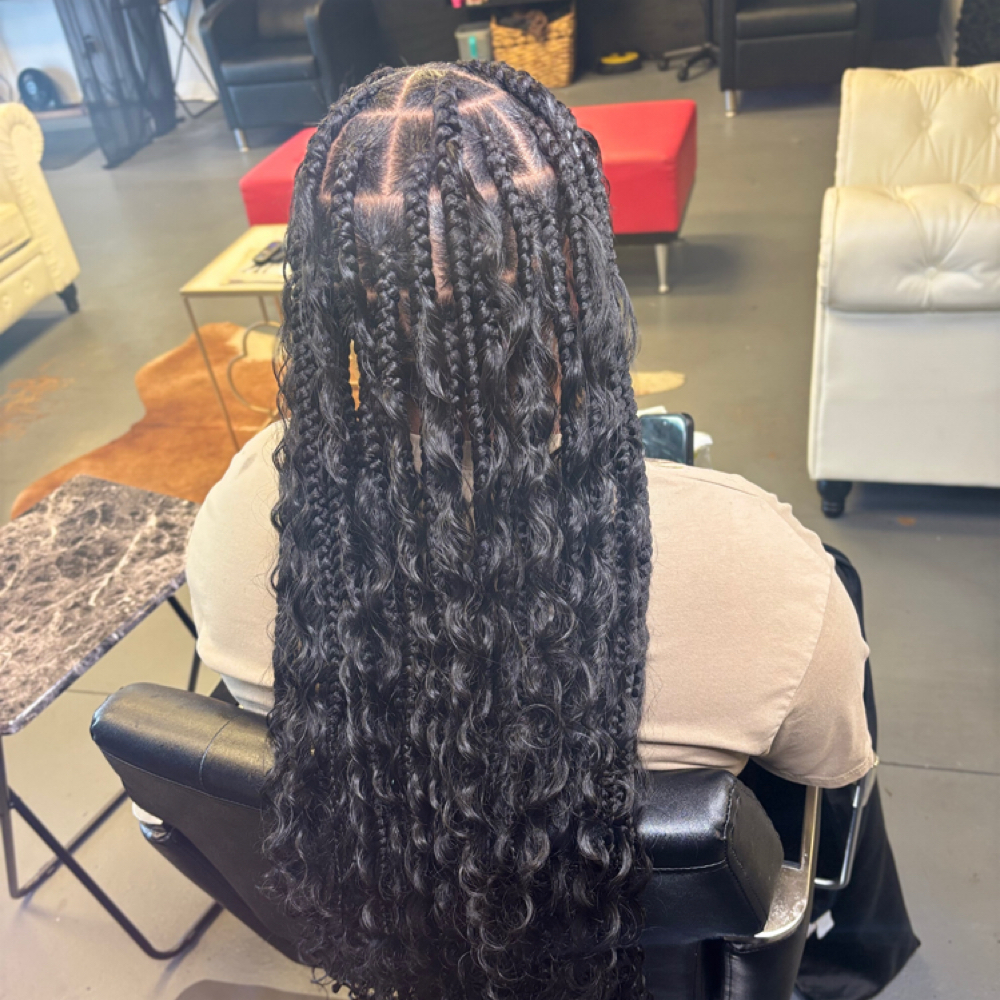 Large Knotless at XXI Shēk Hair Co. in Kingsland, GA