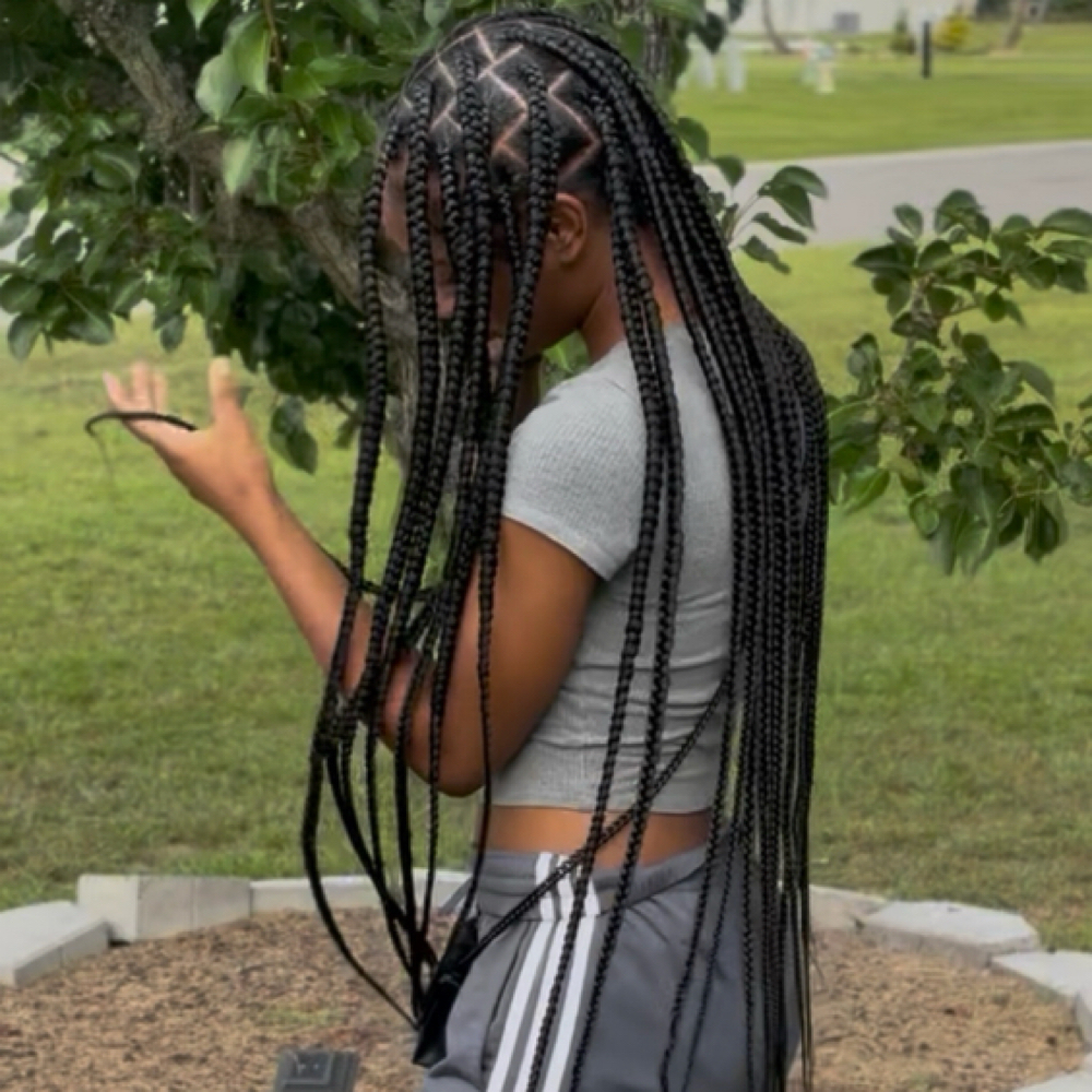 Large Knotless at XXI Shēk Hair Co. in Kingsland, GA
