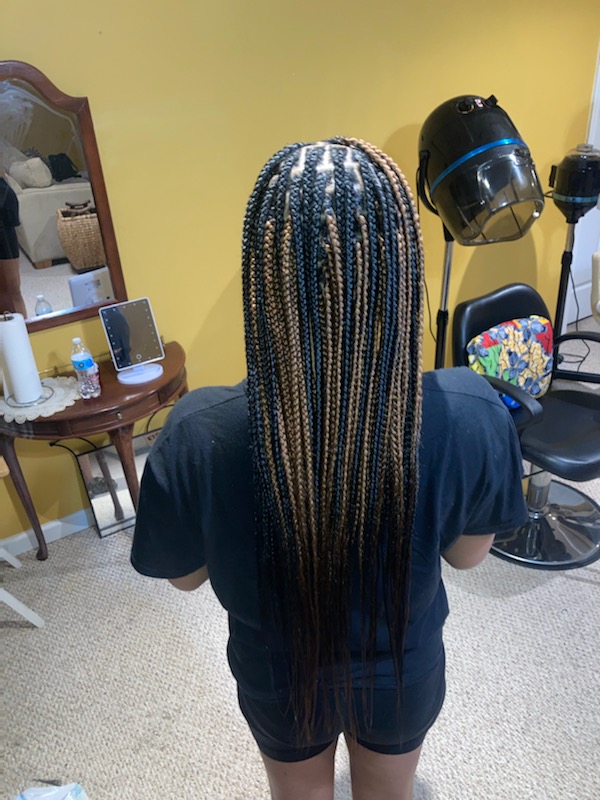 $180 Knotless Special