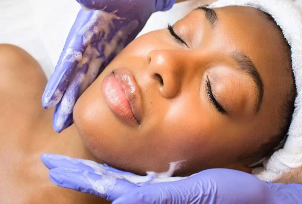 Aesthetically Custom Facial✨