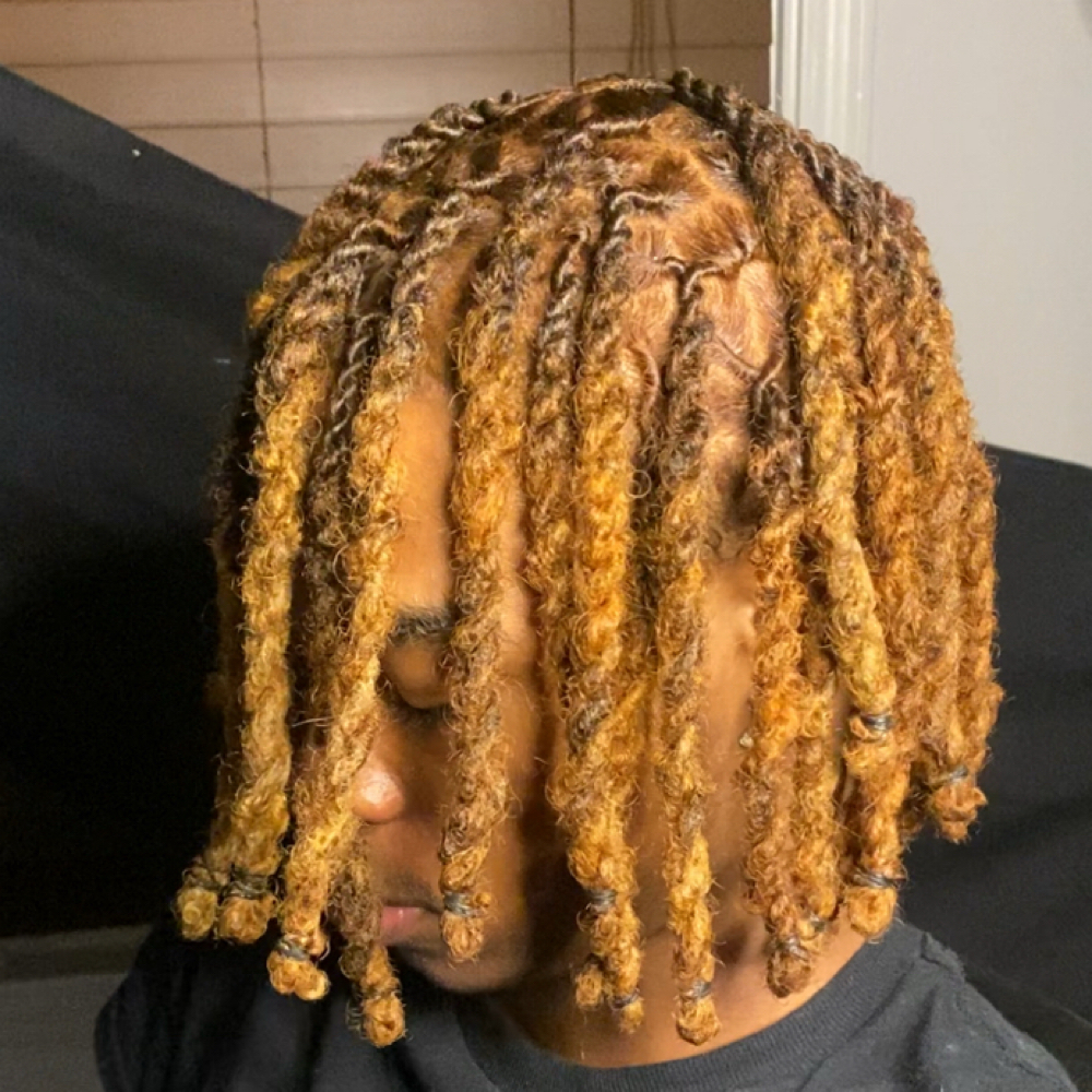 Retwist And Style at Cue Hair Spa in Indianapolis, IN