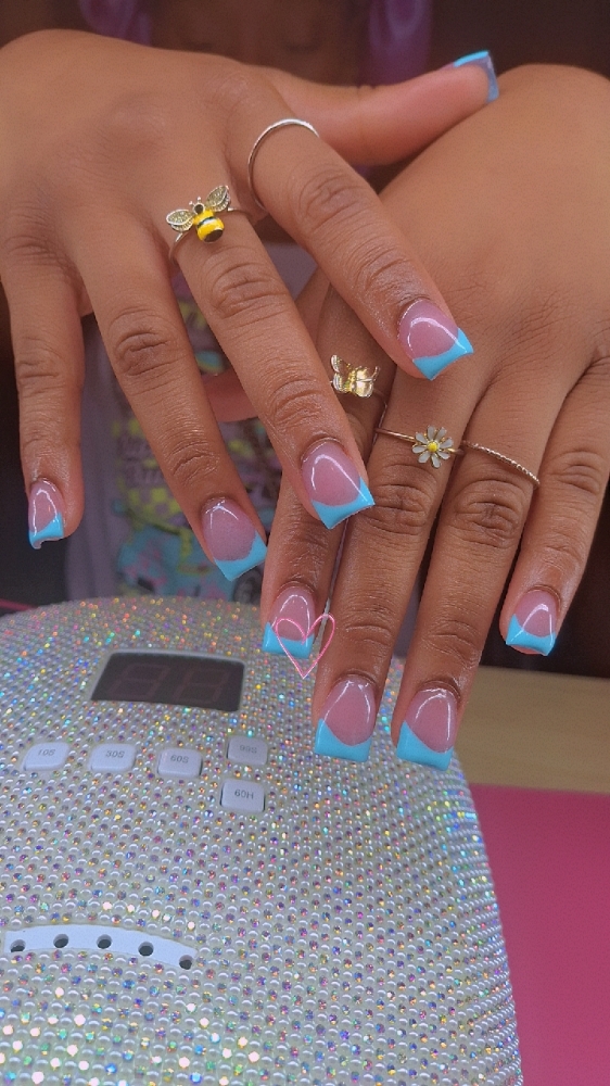 Frenchie Friday Special 💅