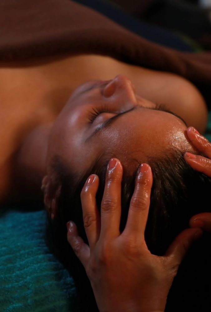 Scalp Treatment W/ Aromatheraphy