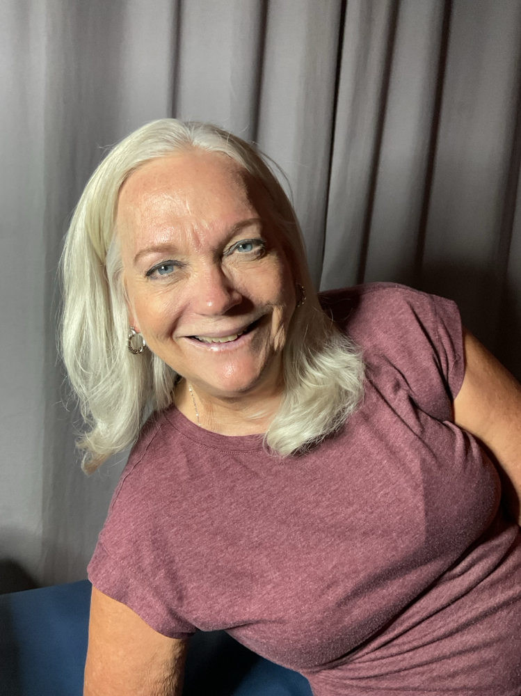 Eyebrow Tinting at Natural by Nelly in Brandon, FL