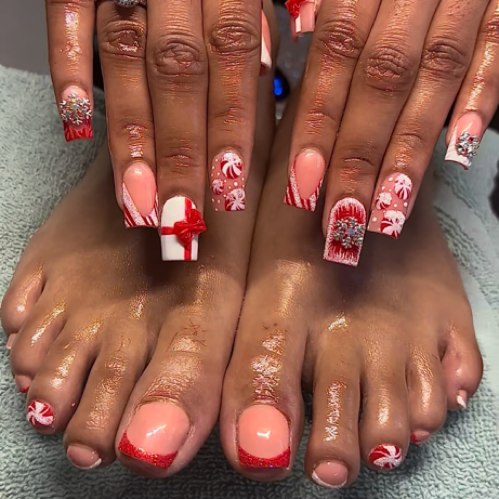 S-M Acrylic W/ Gel Polish Toes at Ree Polished You in Broadview, IL