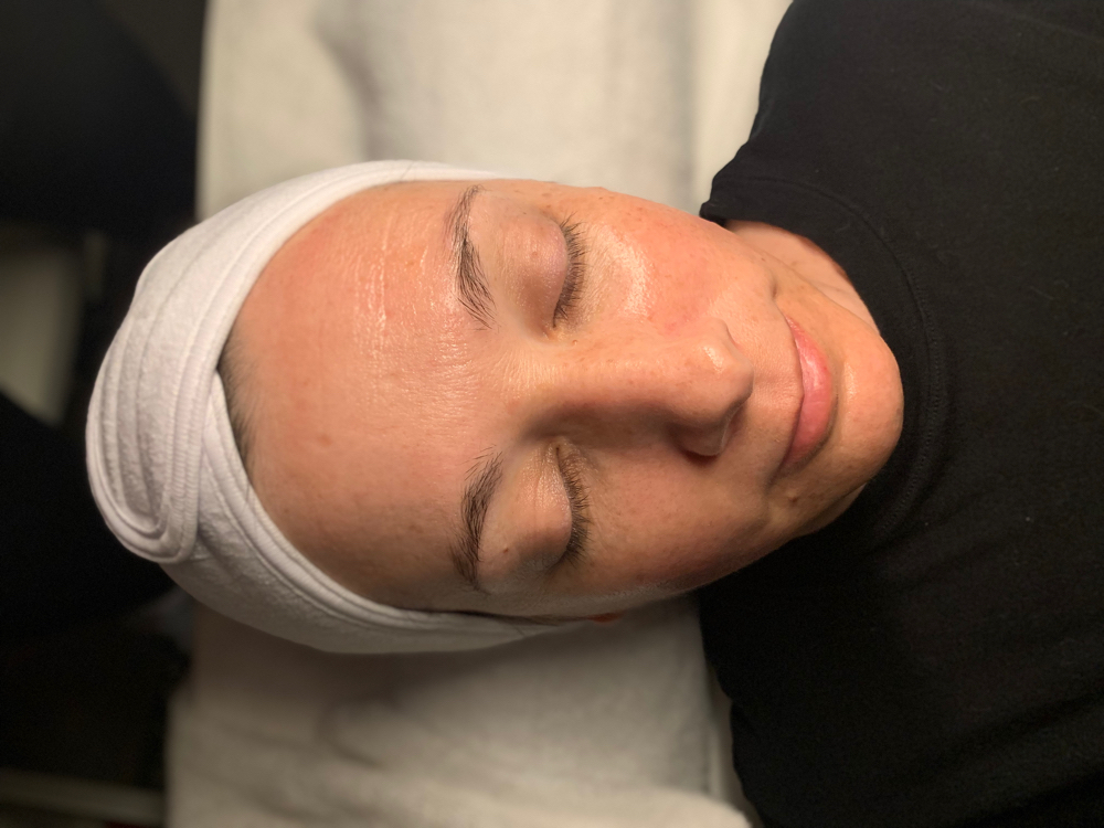 60 Minute Customized Facial