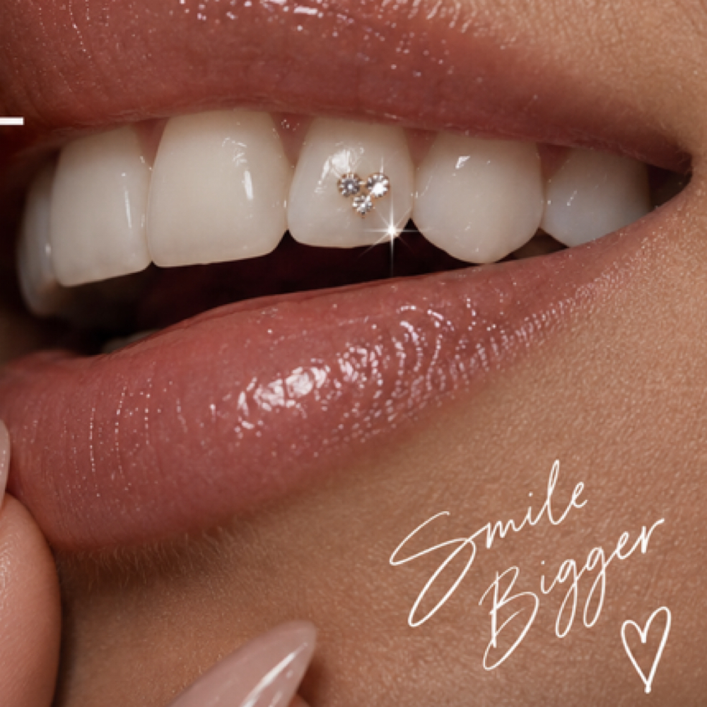 Standard Crystal Tooth Gem at NailzByVee in Sherman Oaks, CA