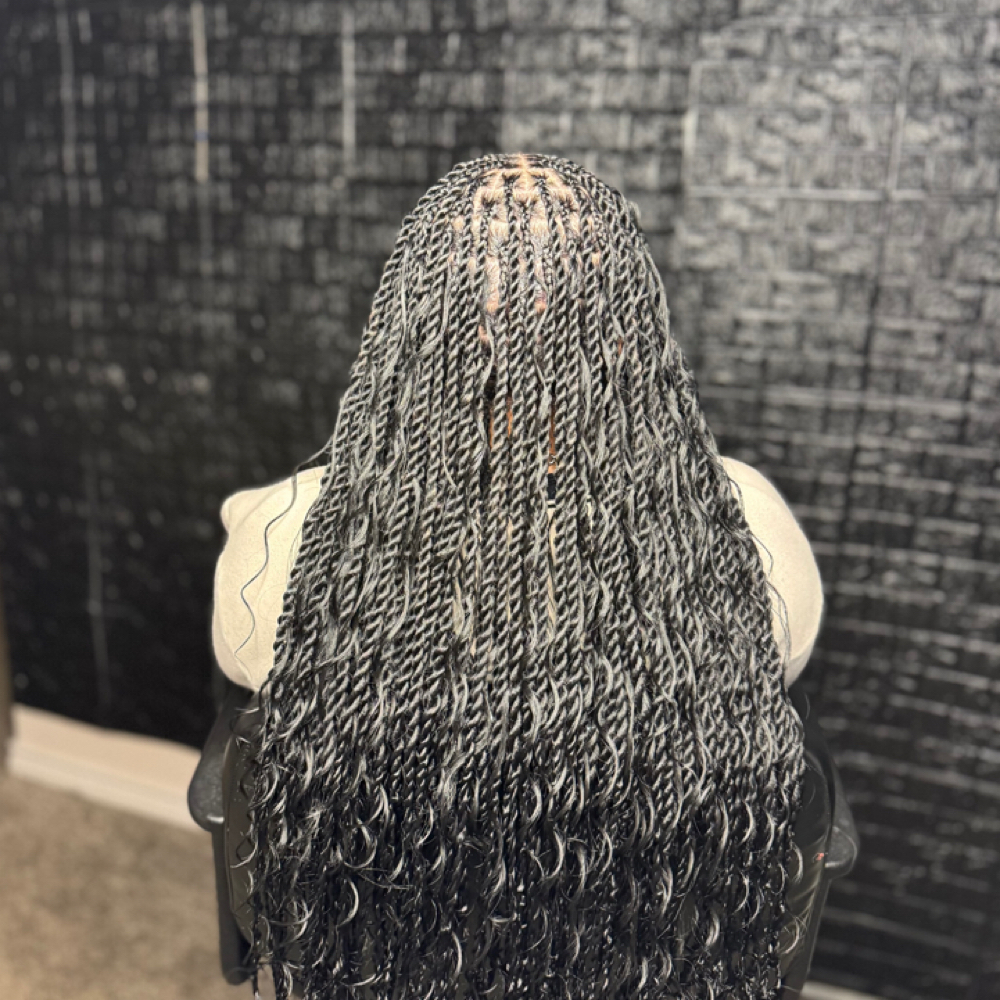 Island Twist (Extra S) at StylezByJazmyne in Oklahoma City, OK