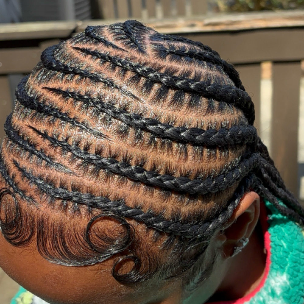 Stitch Braids Straight Back at Tu Est Beaute Bar in Atlanta, GA