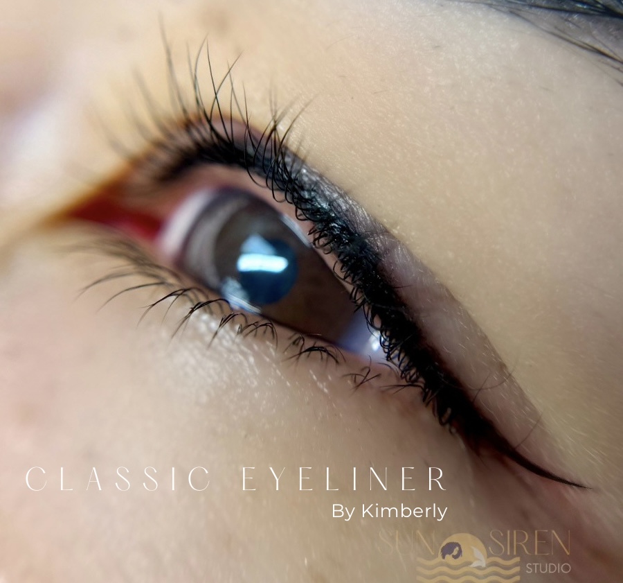 Eyeliner: Classic or Shadow