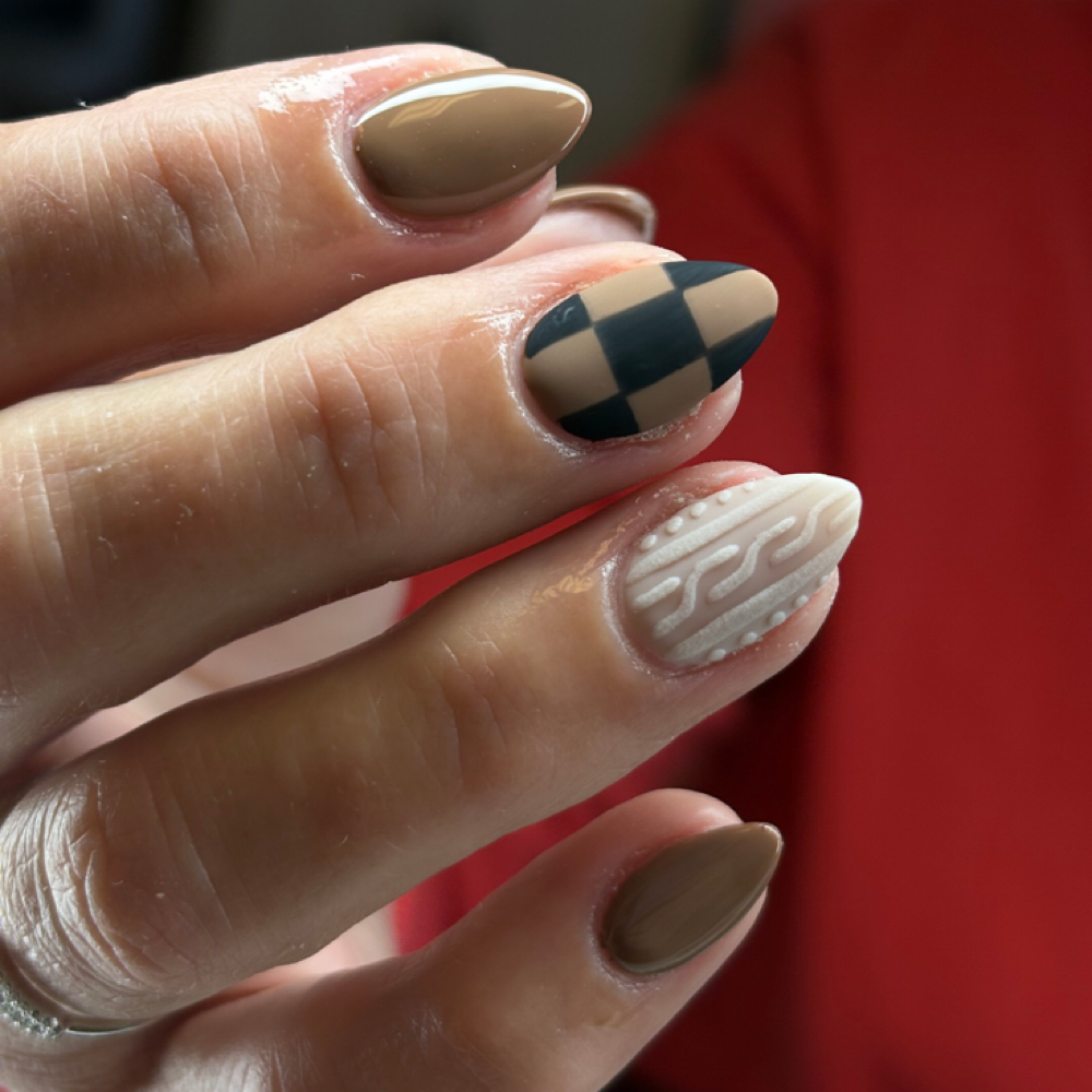 Builder Gel Fill at Divine Design Lux Nail Bar in Springfield, MO