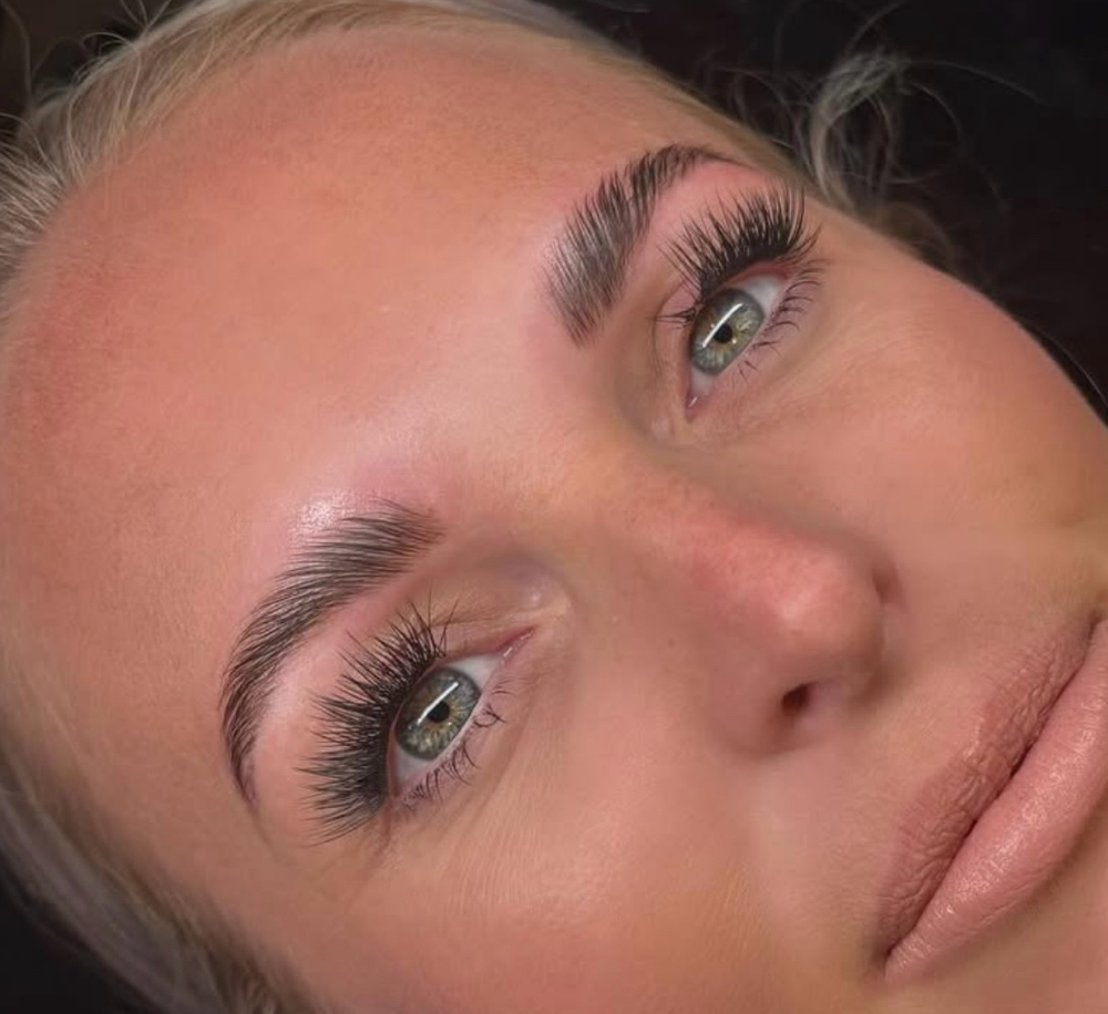 Brow Lamination & Wax