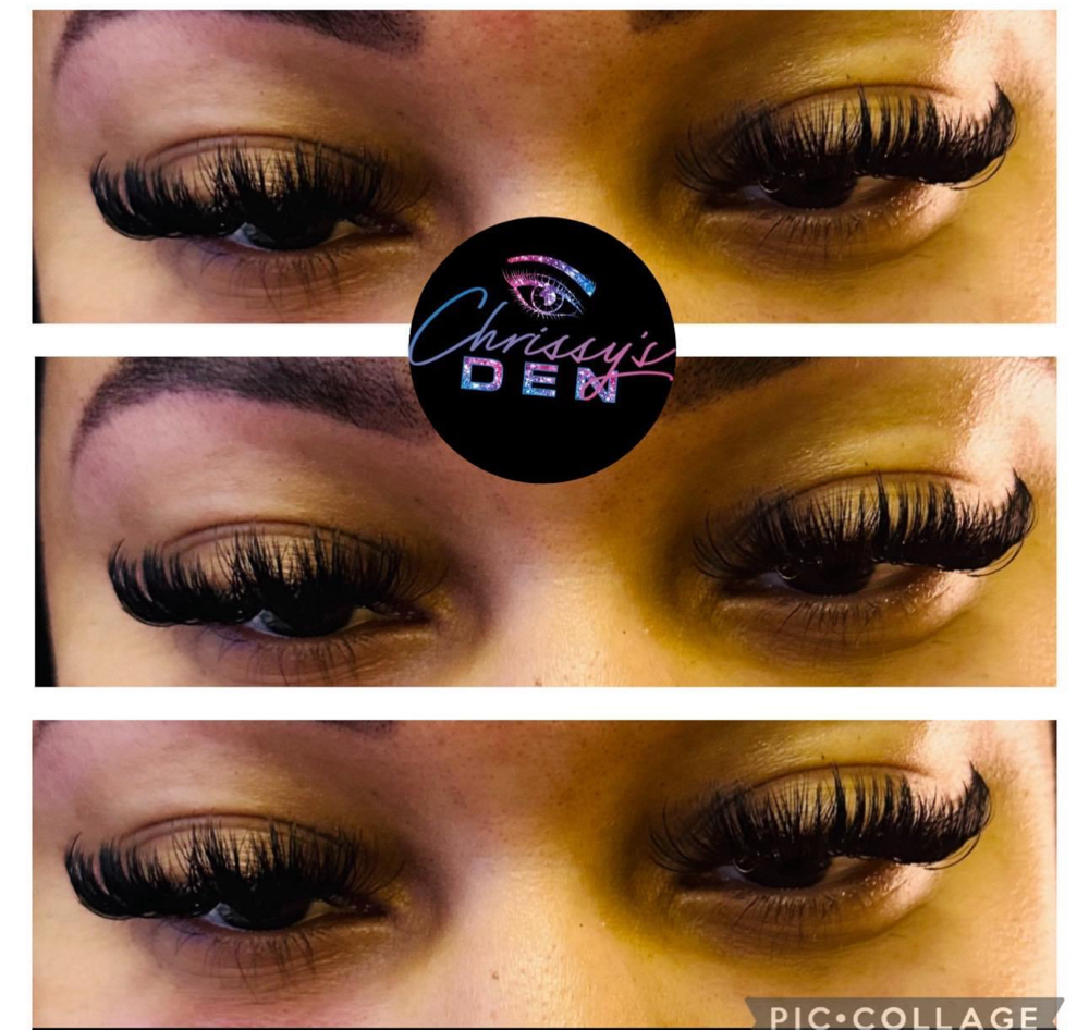 Mega Volume  Lash Extensions