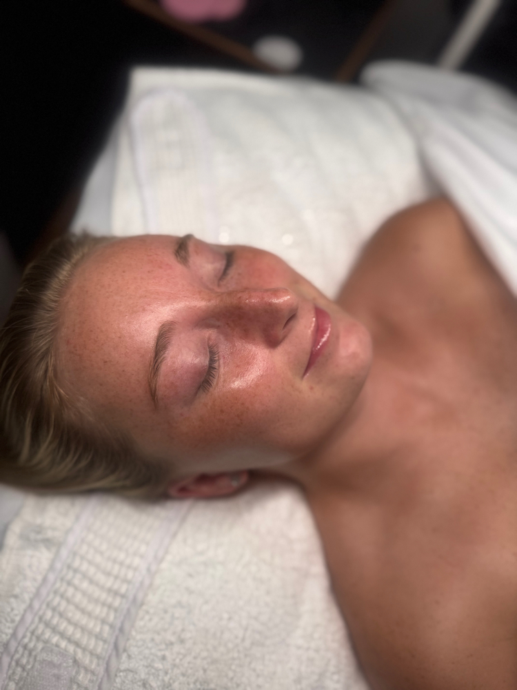 Deluxe Facial
