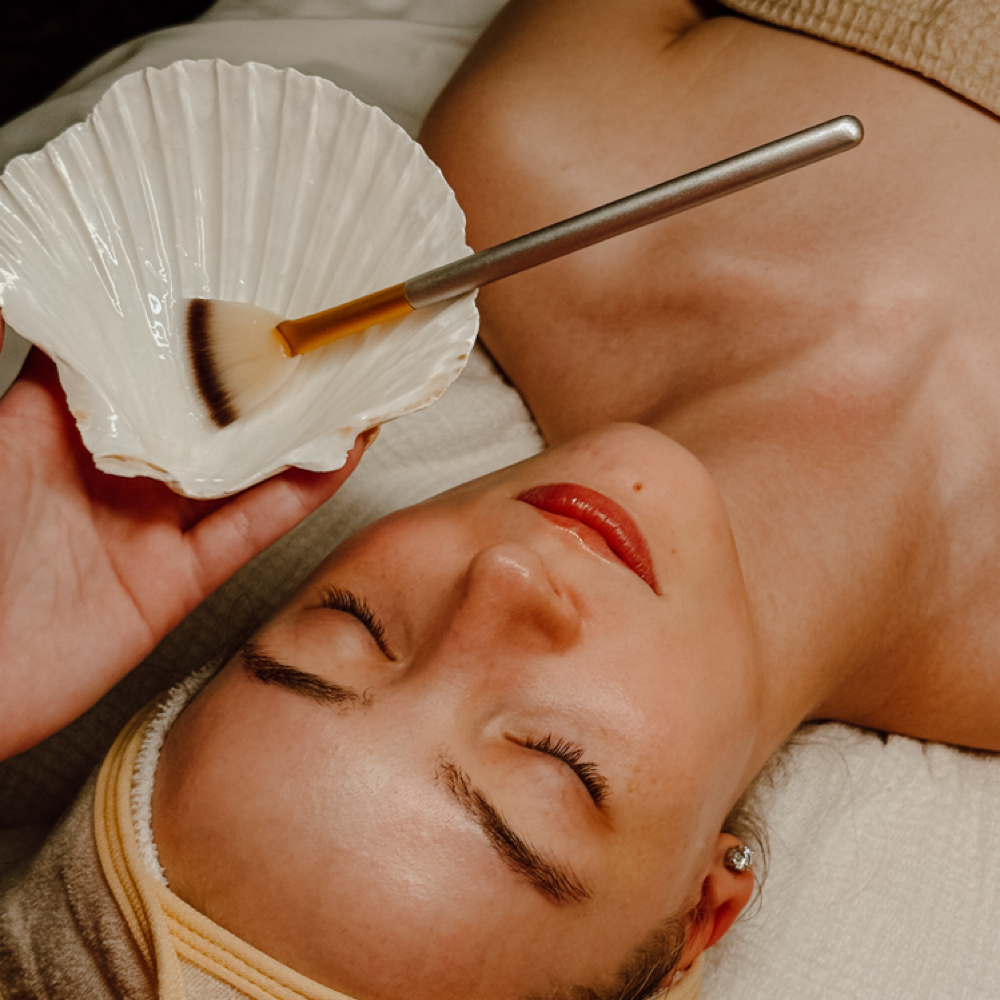 The Coastal Glow Experience at Beauty By Brooklynn B in Dexter, MO