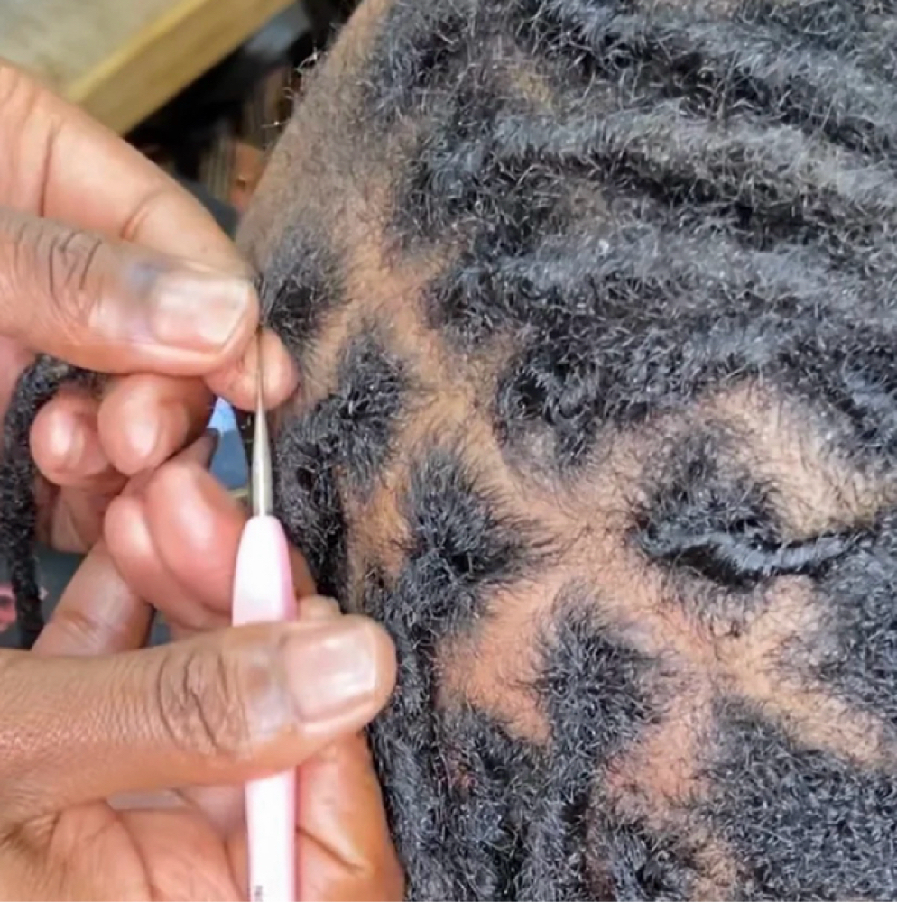 Half Head Crochet at ir3nz0_locs in Atlanta, GA