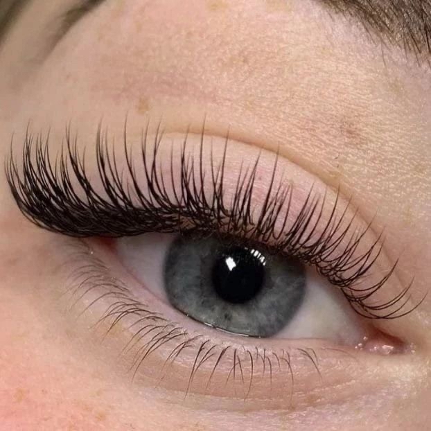 Eyelash Extensions Removal