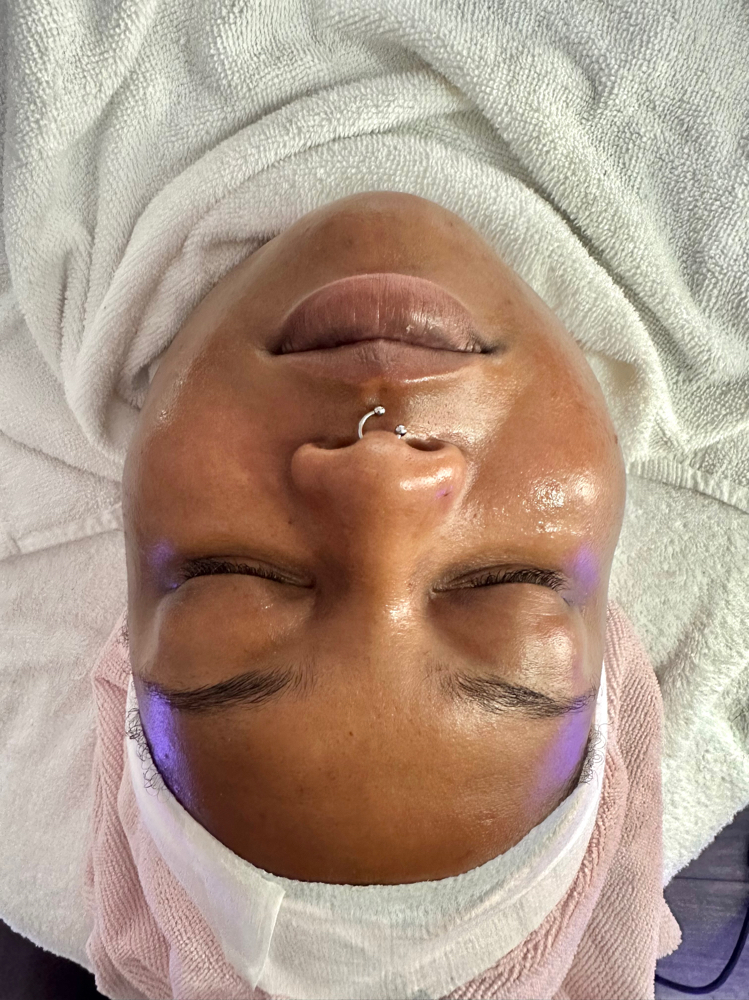 Lunar Glow Facial (Dermaplane)