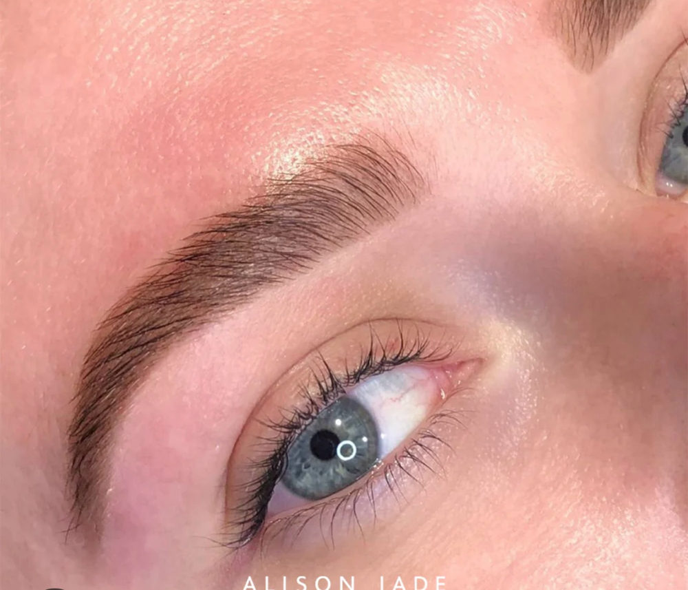 BROW TINT + SHAPE