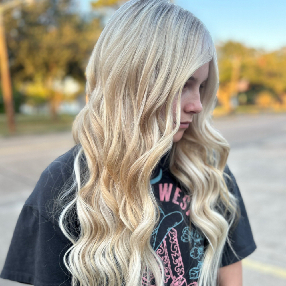 Full Highlight at Pretty Parlor By Lyric in Humble, TX