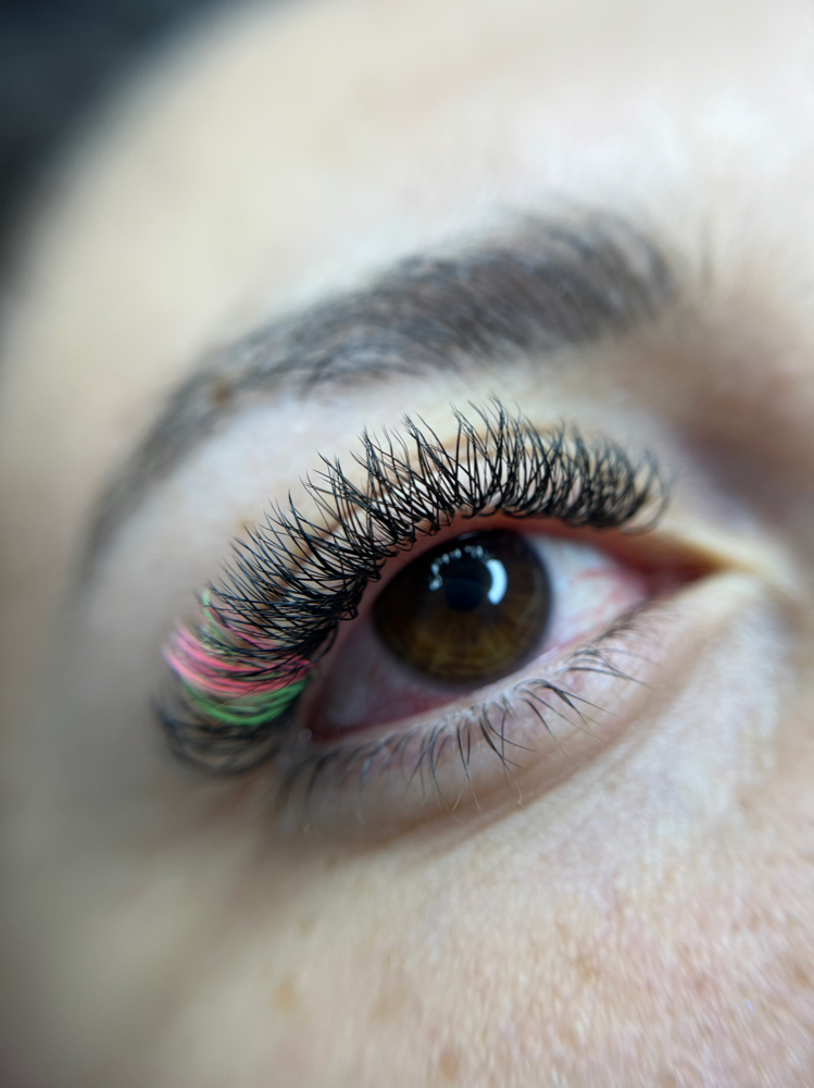 Add Color Or Glitter Lashes 💖