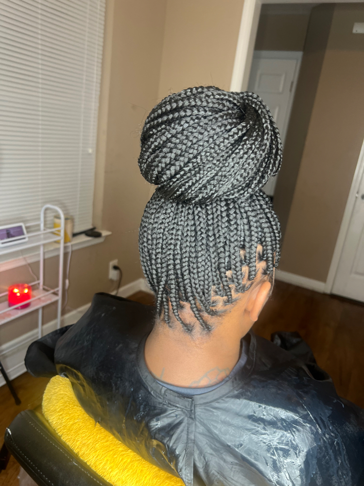Small Knotless