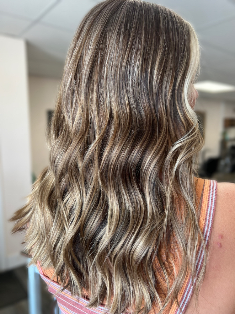 Highlight & Roots at Shelby Shackelford in Peoria, IL