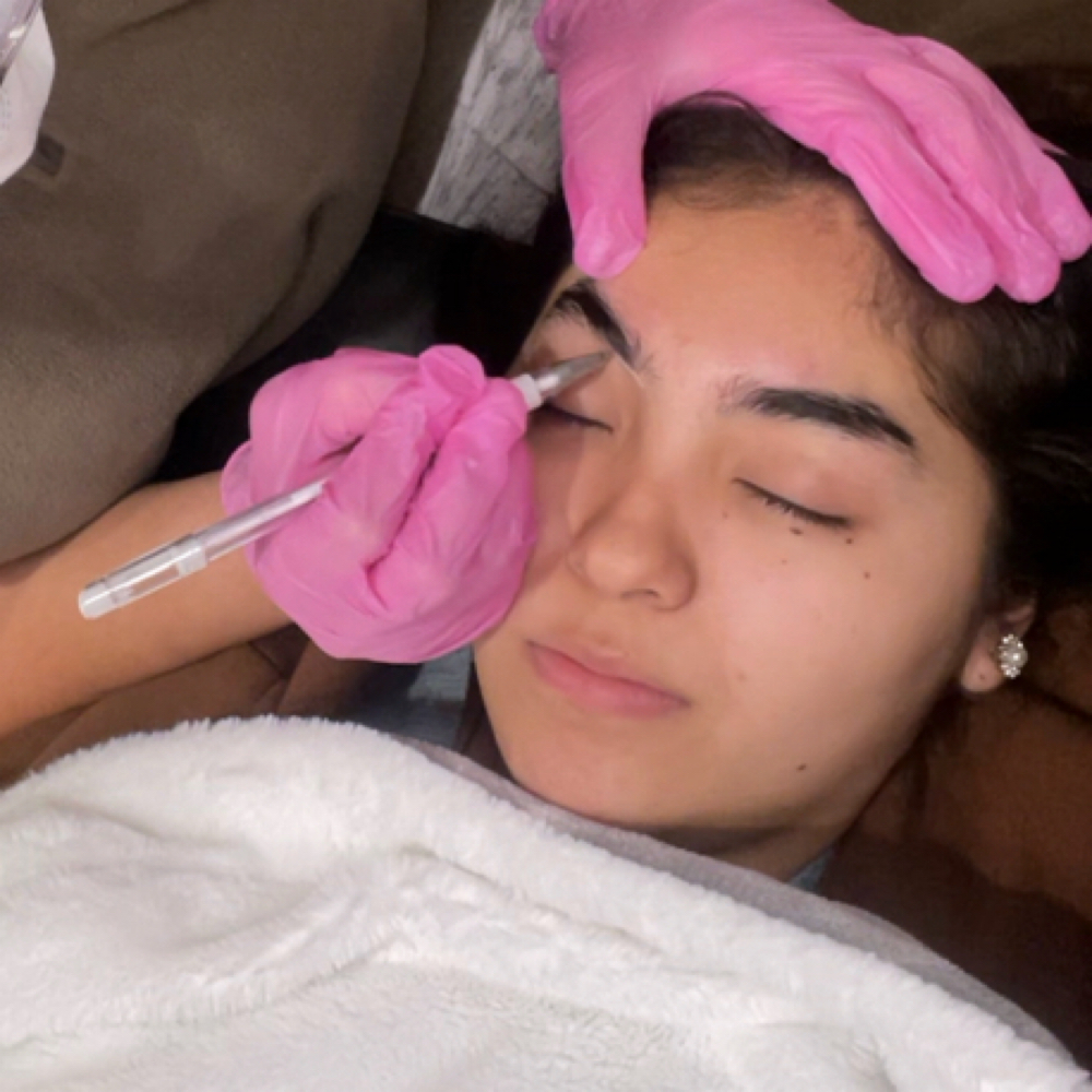 Brow lami& lash lift combo at Vida Beauty Artistry in Fort Worth, TX