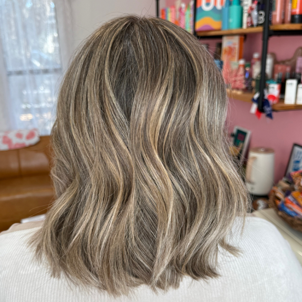 Root Touch Up at MadBeautifulSalon in Ingram, TX