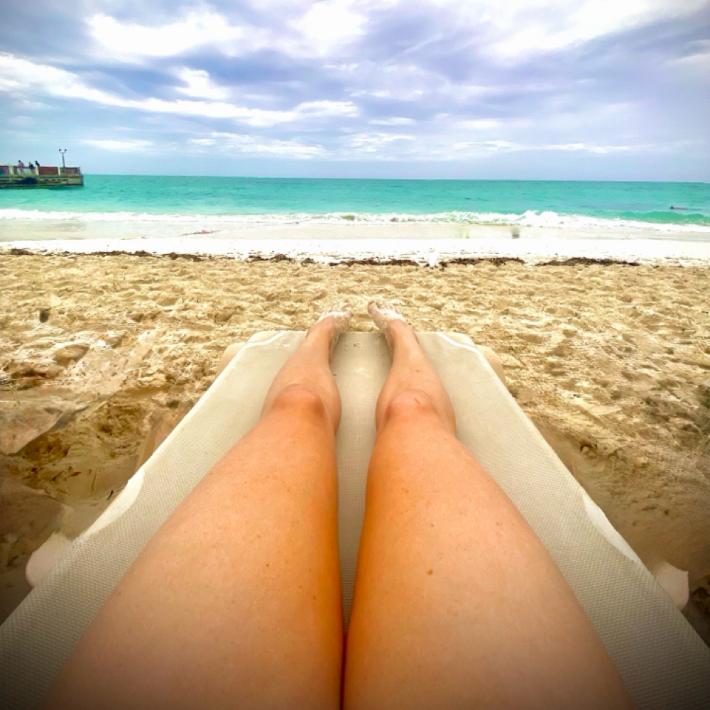 Full Leg Wax (Female) 4-6 Weeks at H2 Beauty LLC in The Village, OK