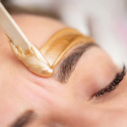 Eyebrow Wax (Clean Up)