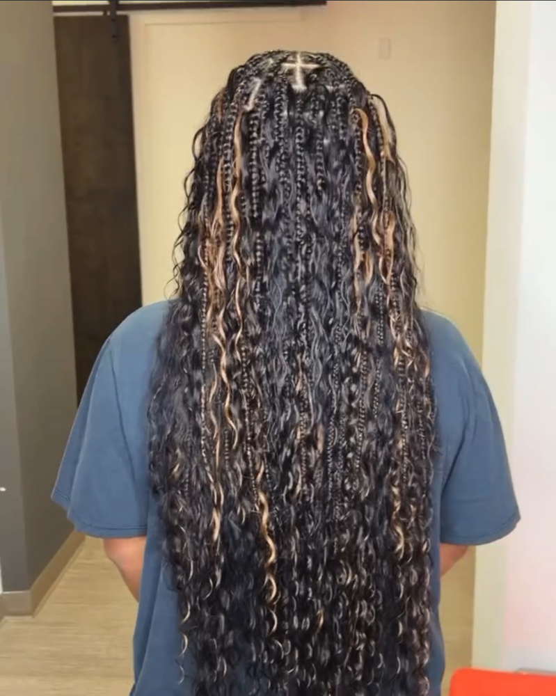 Bora Bora Medium Knotless at Sit With Cham in Charlotte, NC