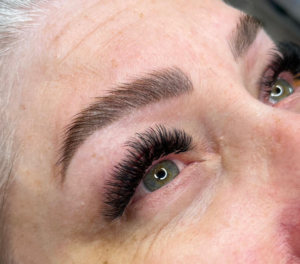 Eyebrow Lamination