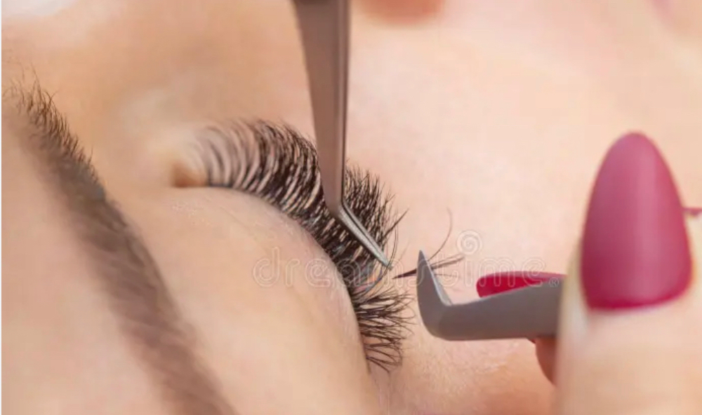 Lash Removal