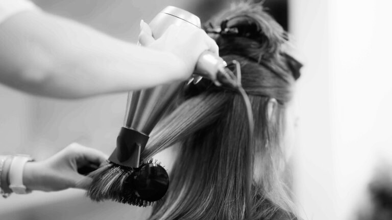 Short Hair Basic Blowout