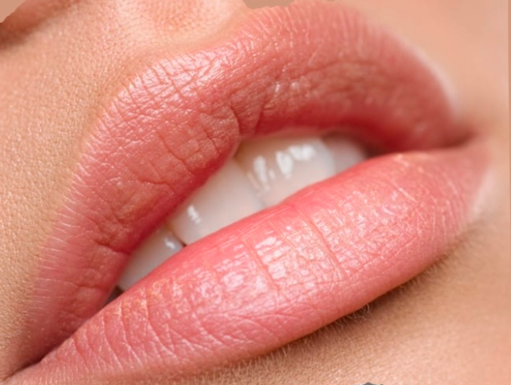 Lip Blushing