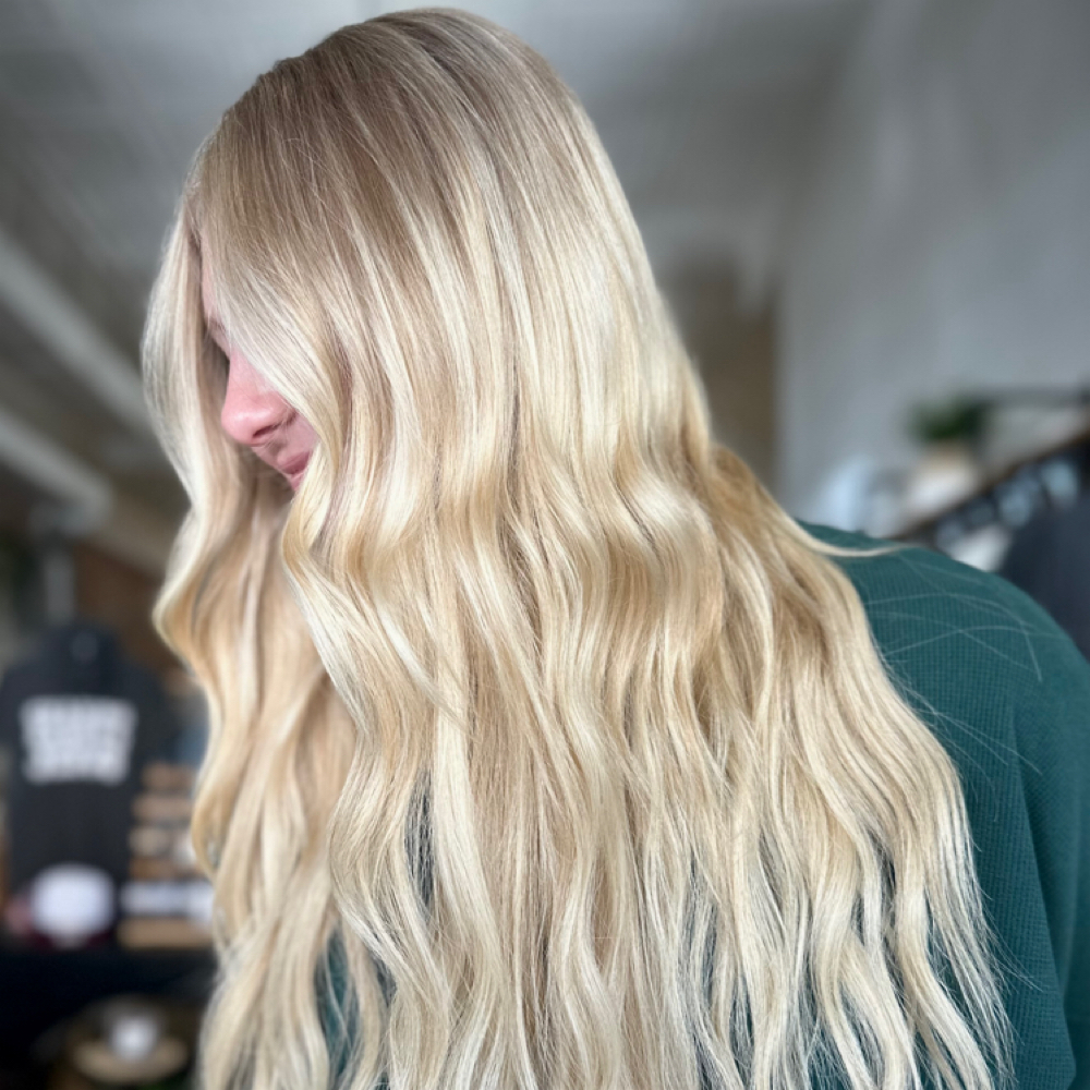 Full Blonde Transformation at Autumn  Cherry in Delaware, OH