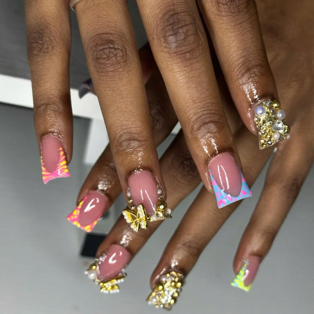 Duckies Freestyle - Ariana at Kè Luxè Beauty Bar in Louisville, KY