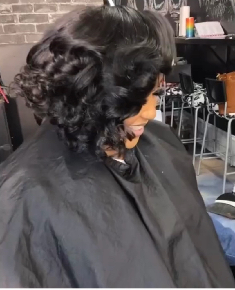 BOB W/ CURLS QUICK WEAVE