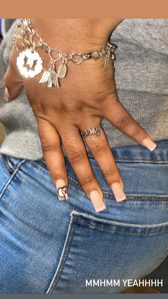 Accent Nails