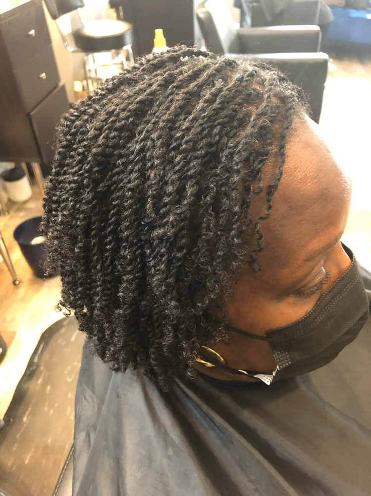 Small Double Strand Twist