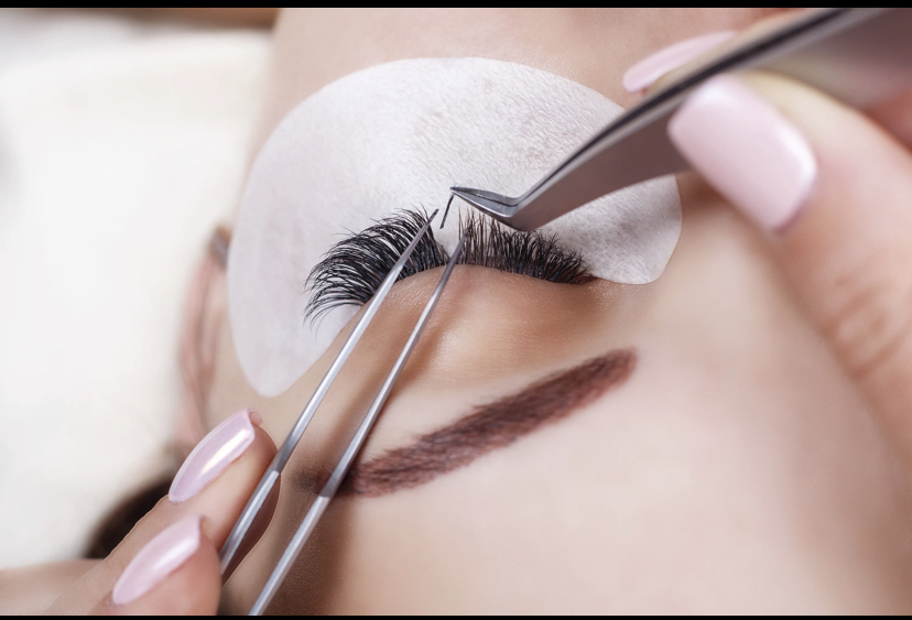 Volume Full Set Eyelash Extensions