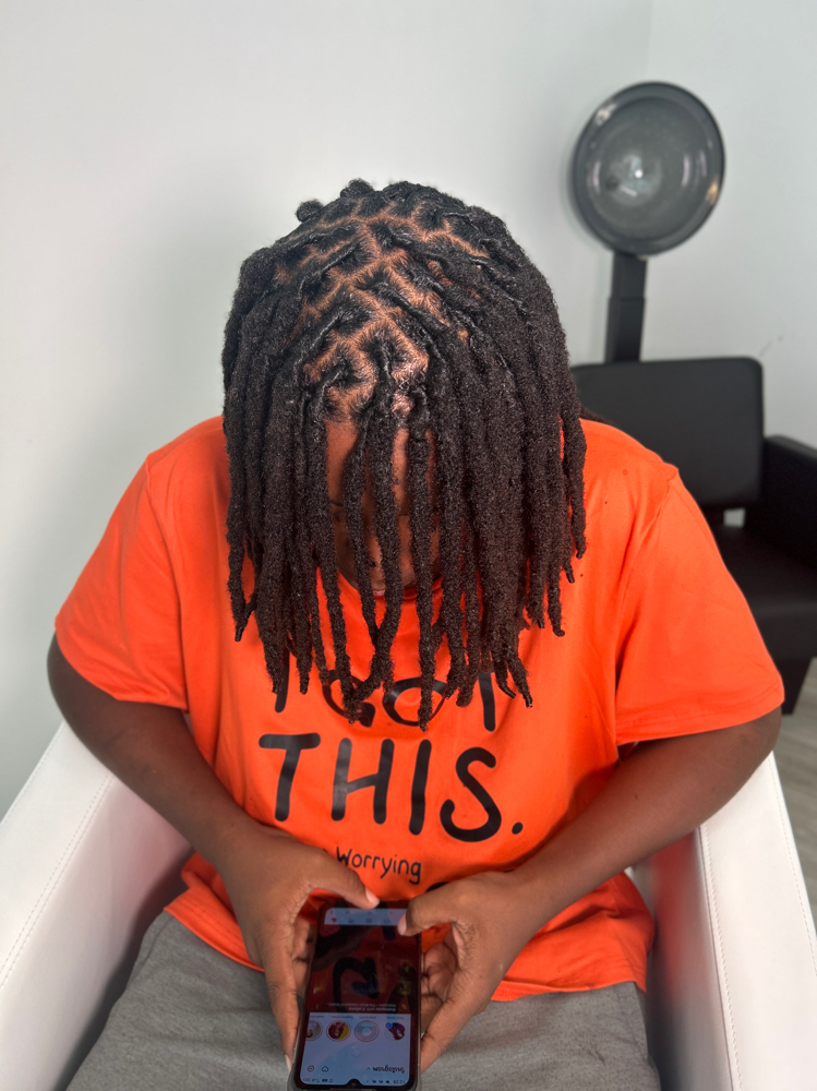 Retwist or Re-tightening: at Allure Touch in NEWARK, DE