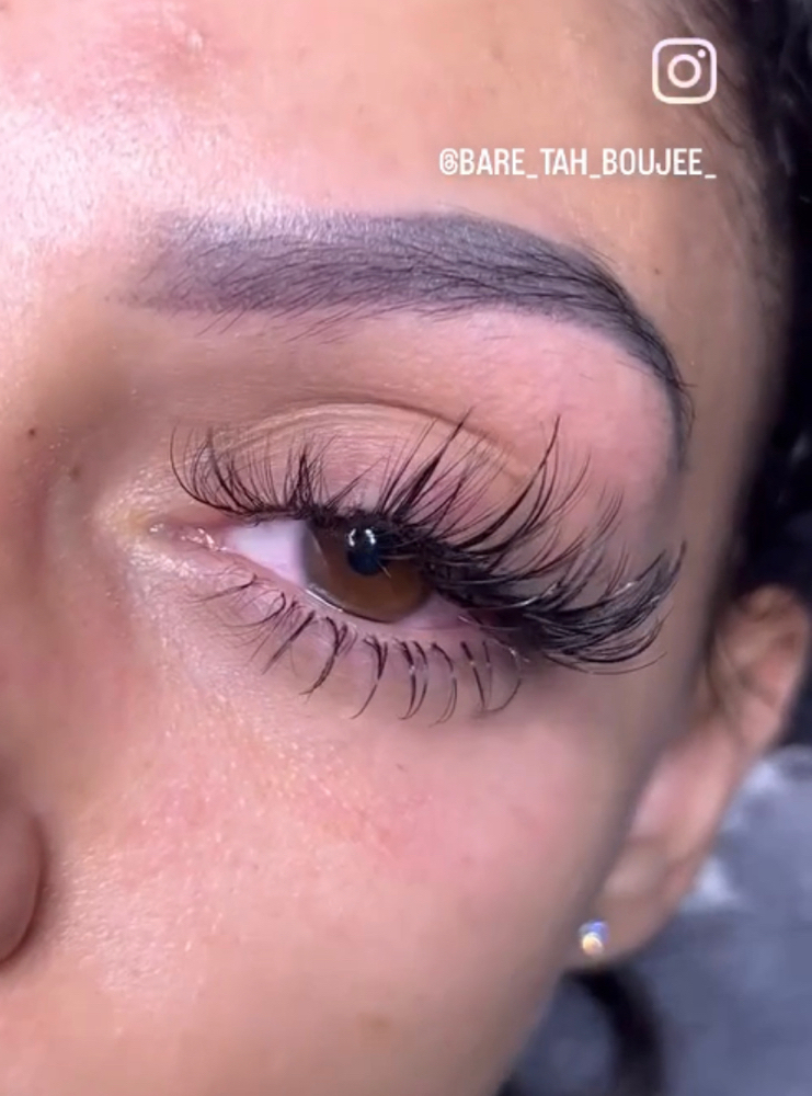 Custom Sets at Lunacy Lashes in Bakersfield, CA