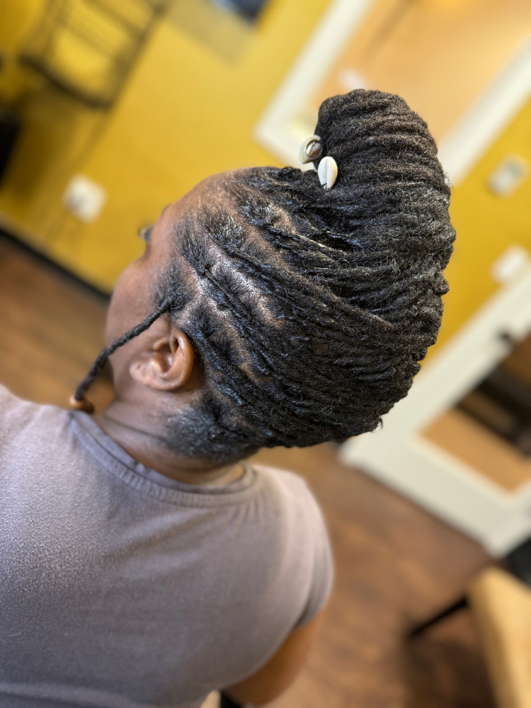 Basic Re-twist at TribeLoc 7.0 LLC in Naperville, IL